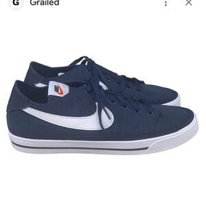 Nike Men's Size 8 1/2 Court Legacy
Canvas Navy/White Athletic Shoes